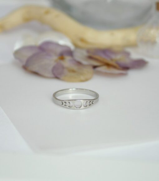 Petite Bague Croissant de Lune Acier Inoxydable Laoobijoux c