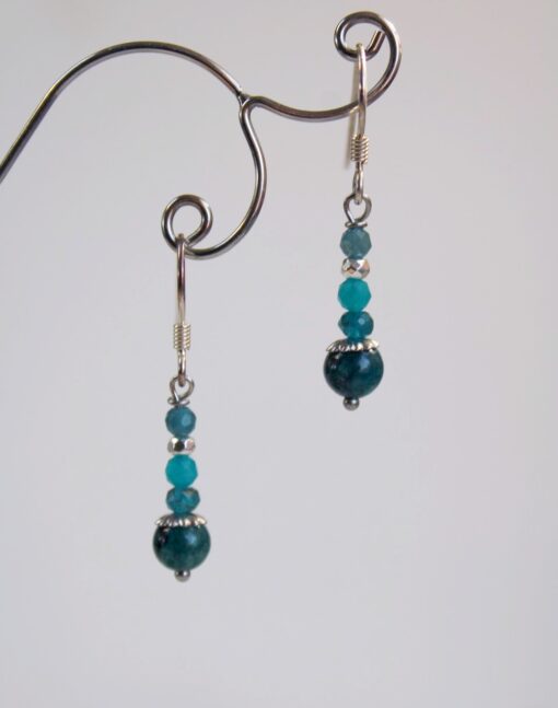 Petites Boucles d oreilles apatite bleue argent925 Laoobijoux c