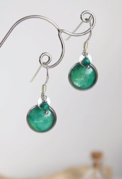 petites Boucles d'oreilles vertes Malachite Rose blanche 12mm Argent925 Laoobijoux a