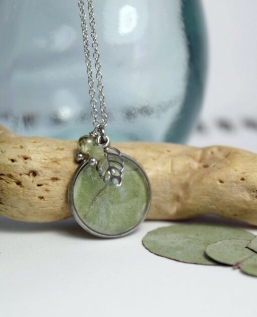 Collier péridot Kaki Eucalyptus Zircon vert acier inoxydable Laoobijoux b