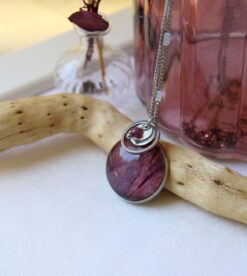 Sautoir fleurs séchées rubis alstromère lépidolite acier inoxydable Laoobijoux b
